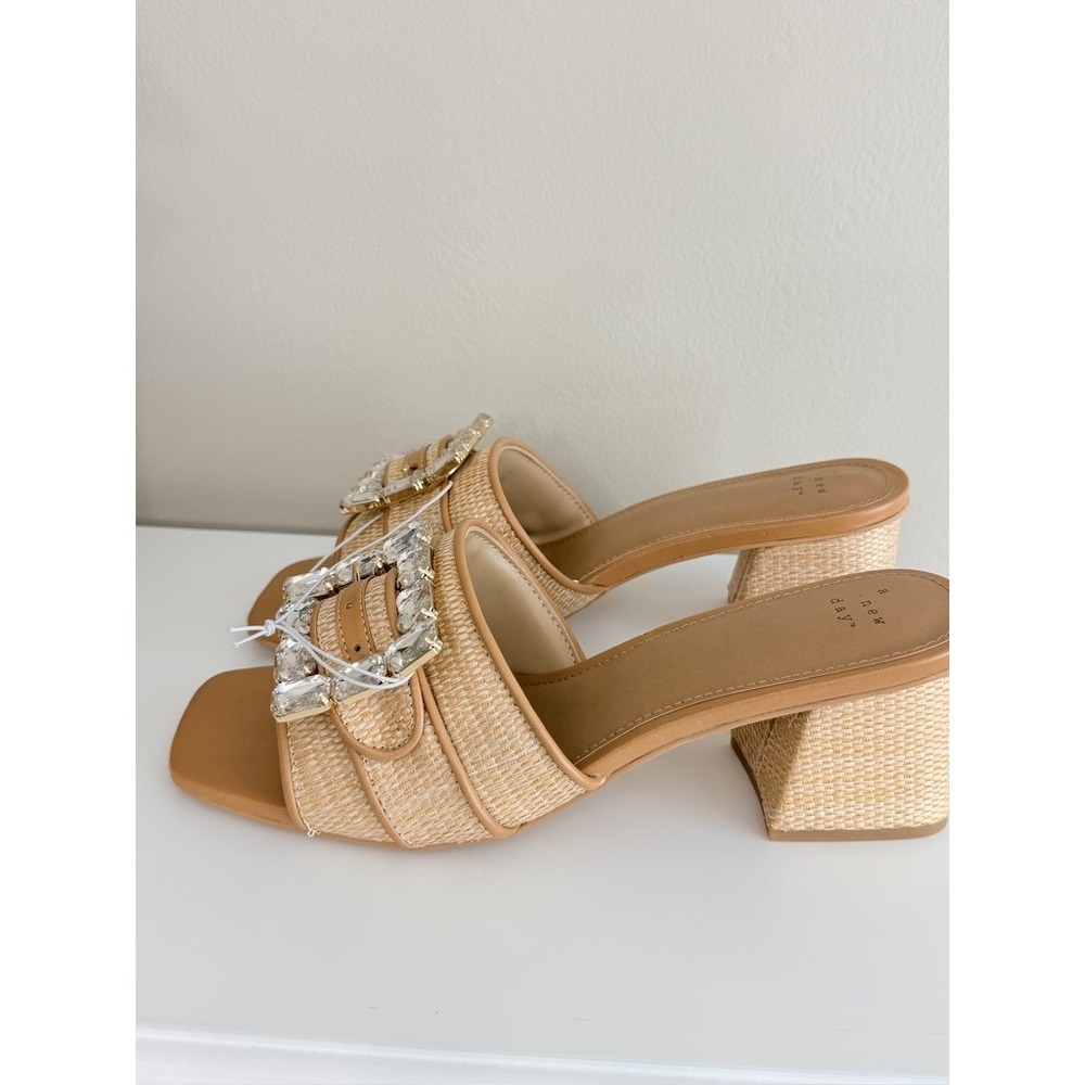 A New Day Raffia Block Heel Sandals Womens 10 Tan Rhinestone Buckle NEW - Picture 2 of 6